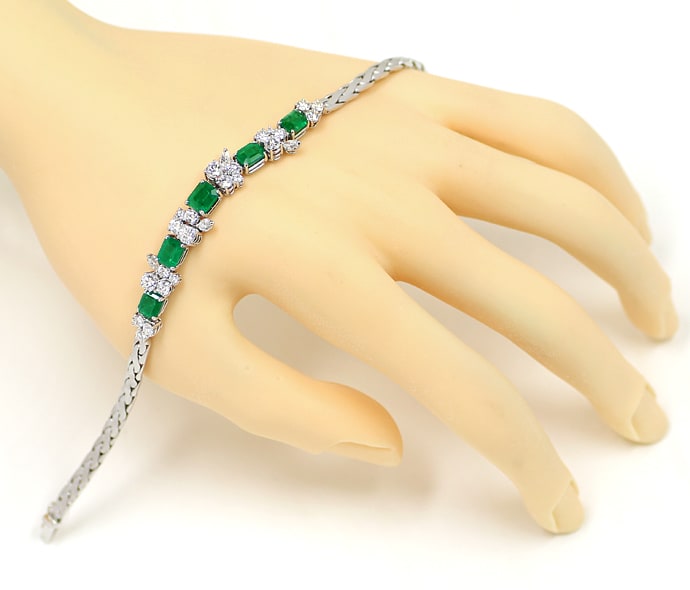 Foto 4 - Armband mit Spitzen Smaragden und Diamanten in Weißgold, S1548
